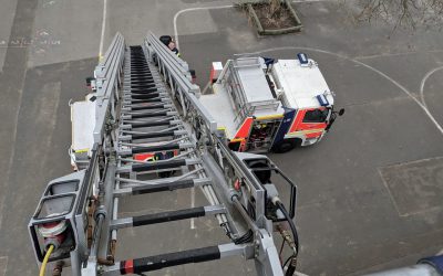 NABU und Feuerwehr gemeinsam aktiv für die Mauersegler