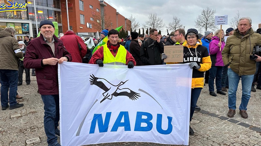 NABU Garbsen bei Demonstration für Demokratie und Vielfalt